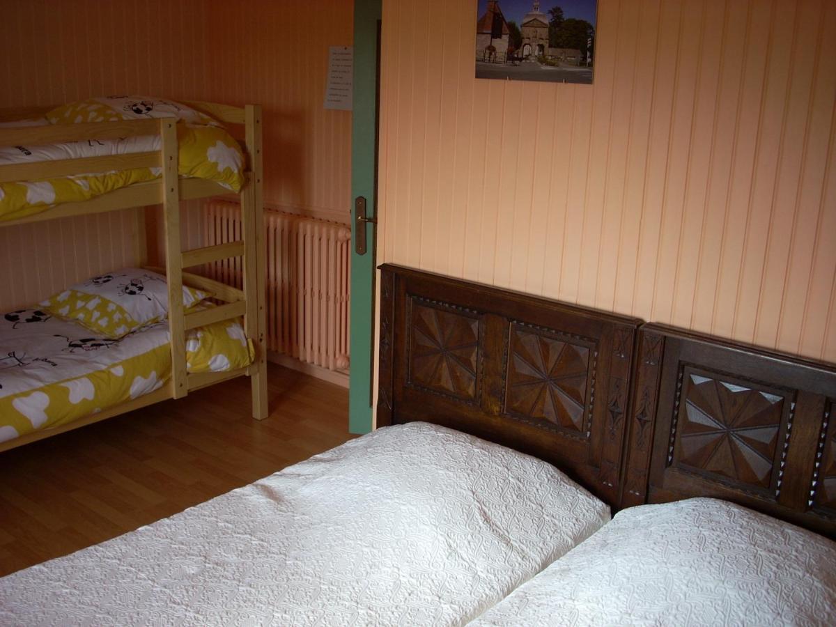 Au Pied Du Cognelot Bed & Breakfast Chalindrey Dış mekan fotoğraf
