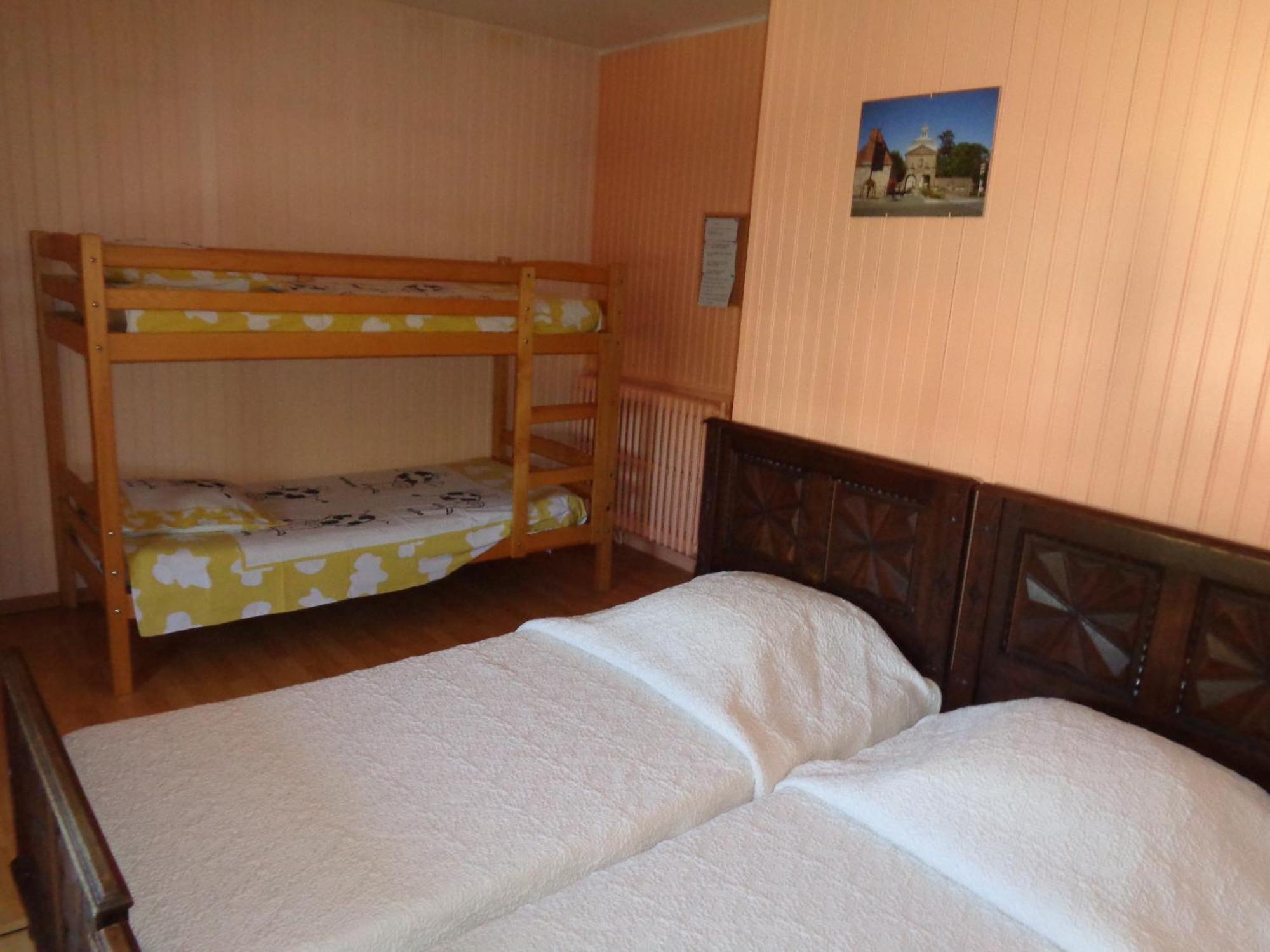 Au Pied Du Cognelot Bed & Breakfast Chalindrey Dış mekan fotoğraf